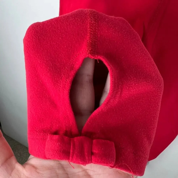 Kate Spade X Beyond Yoga Red Capri‎ Leggings - Picture 4 of 8